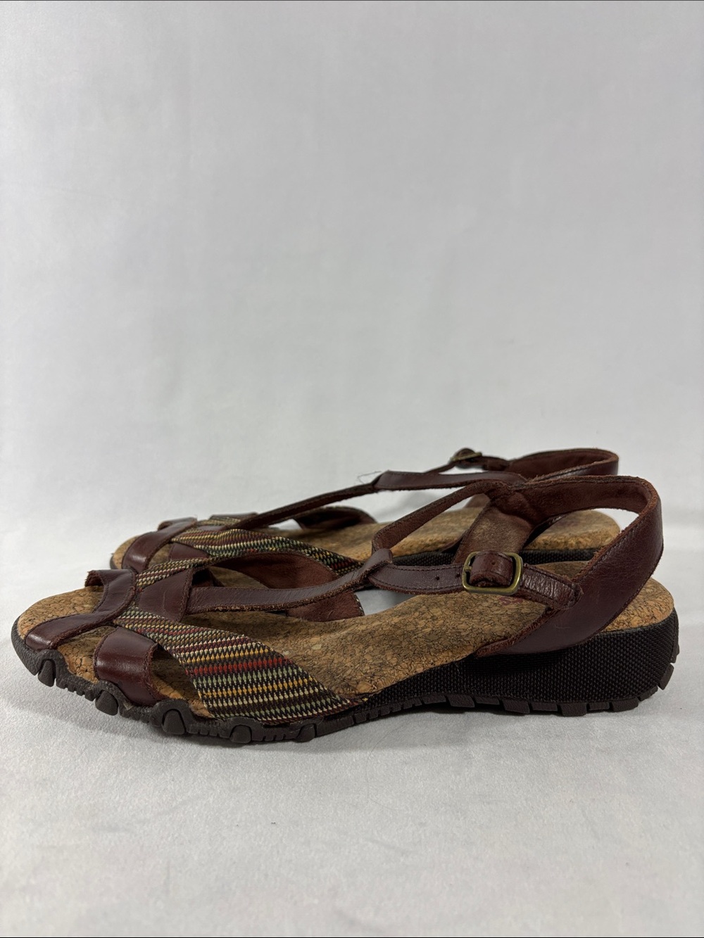 Skechers Strappy Stylish Leather Sandals With Cork Footbed **